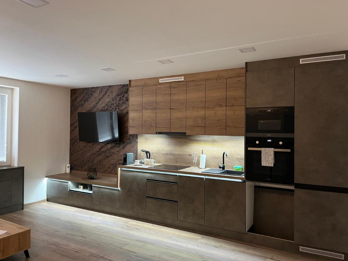 Luxusni Nove Zrekonstruovany Apartman 2Kk - 47M2 - Ostrava Centrum Kültér fotó